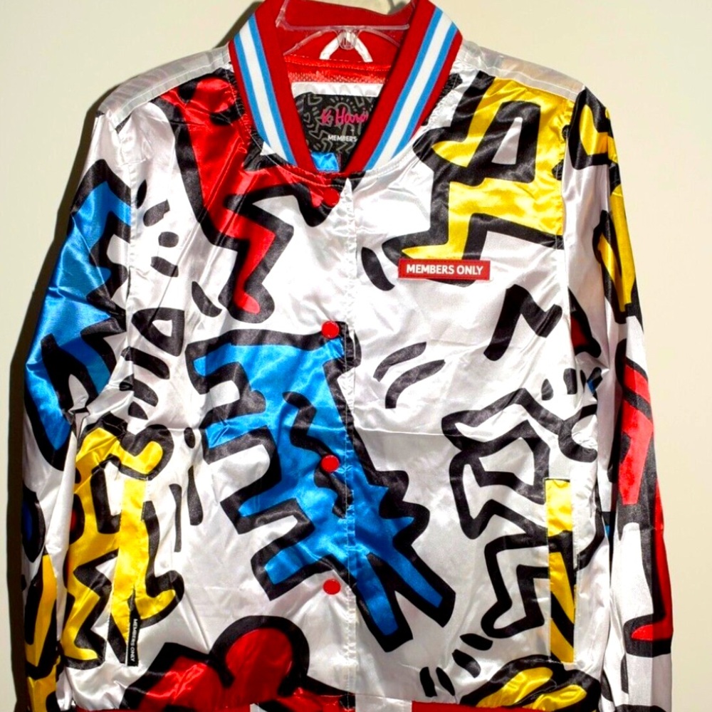 Members Only Keith Haring
Smile Sequin Jacket